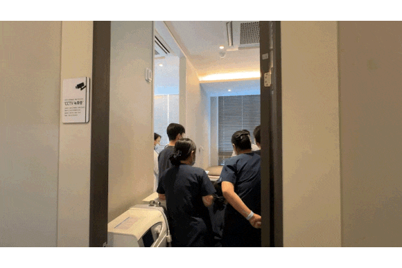 성동구 금호동피부과? 대표원장으로서 3가지만큼은 지켰습니다 관련 이미지 2