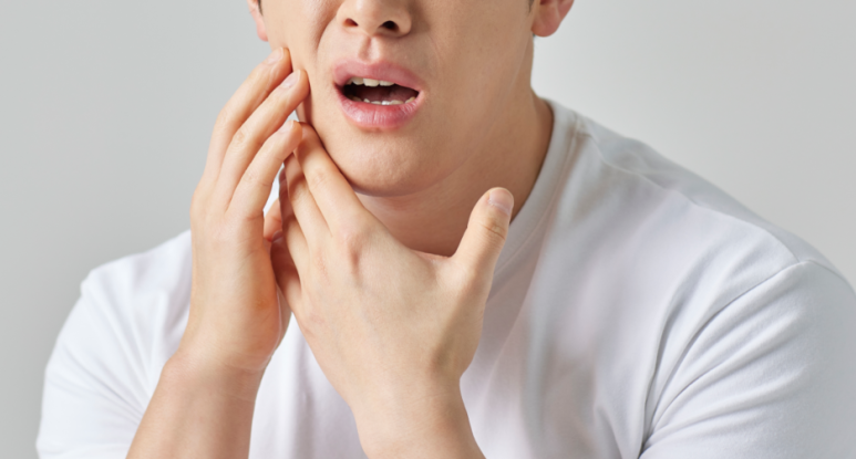 Why Painless Gum Bleeding Can Be More Dangerous — 3 Golden Opportunities to Act Before the Alveolar Bone Deteriorates image 4