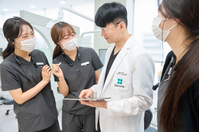 치과 치아미백 가격, 깨끗하고 하얀 치아를 꿈꾼다면? 관련 이미지 15