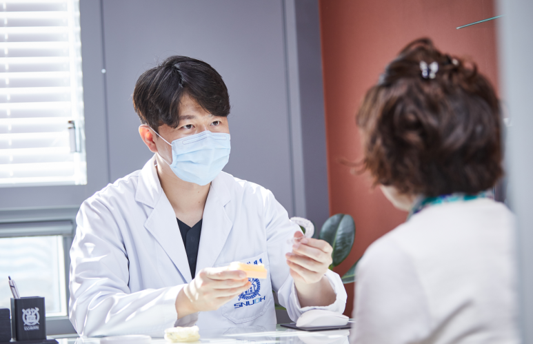 The Differences Between Implant Types: How a Dentist Who Has Placed 30,000 Implants Really Chooses a Brand image 4