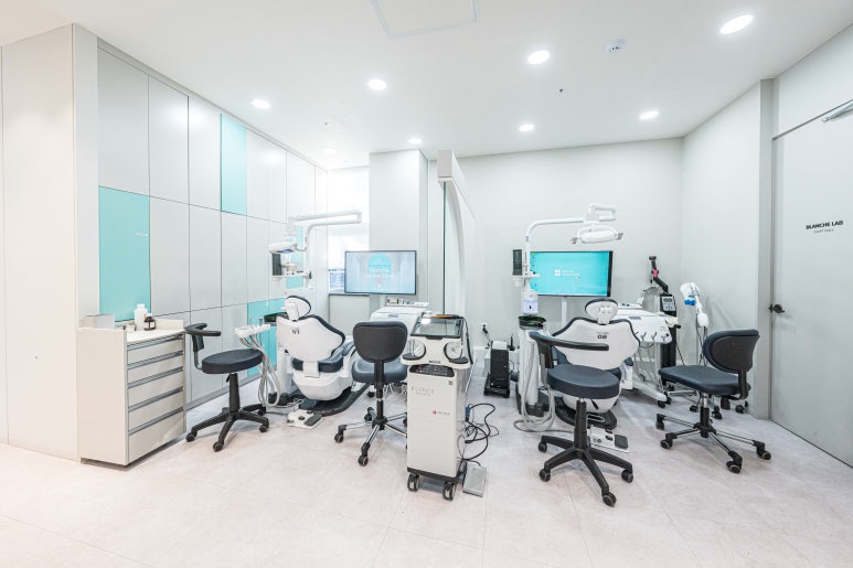 강남 턱관절 치과, 찌릿 씹을때 통증 등 치료 가능합니다 (턱에서 딱딱 병원) 관련 이미지 11