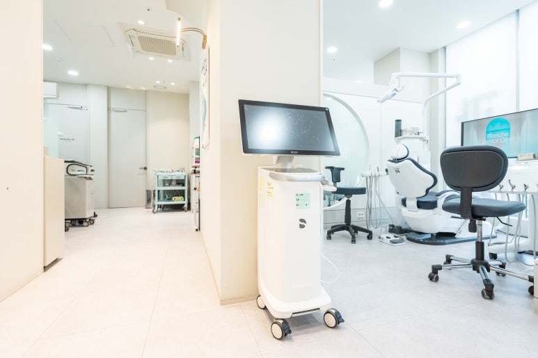 강남 턱관절 치과, 찌릿 씹을때 통증 등 치료 가능합니다 (턱에서 딱딱 병원) 관련 이미지 8