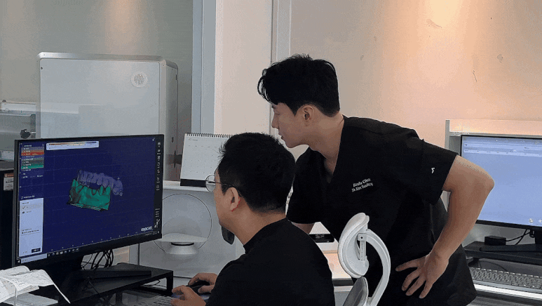 치아 라미네이트, 자연스러움을 위해 비교하고 있다면? 관련 이미지 3