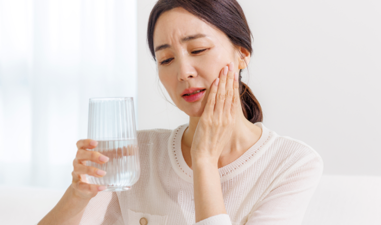 Tooth Sensitivity and “Holes” in the Gums After Scaling? Normal Reactions and Warning Signs image 2