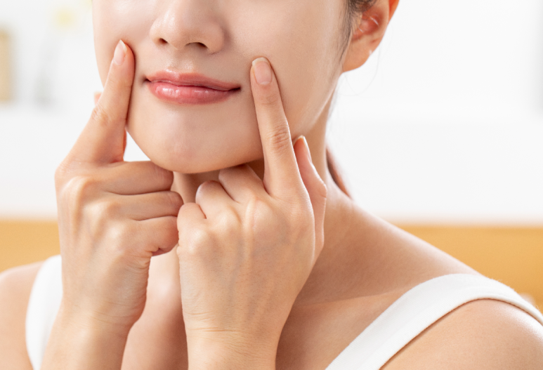 웃을때 잇몸 많이 보인다면? 거미스마일 보톡스·교정 전 확인할 3가지 관련 이미지 3