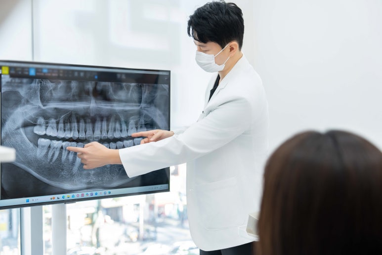 블랑쉬치과에서 프리미엄 임플란트 진료를 하는 이유를 말씀드립니다 관련 이미지 3