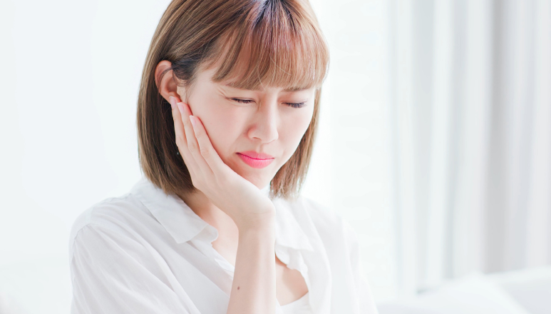 The Real Reason Gums Deteriorate in Your 50s: Dentist-Selected Foods That Are Good for Your Gums vs. Foods to Avoid image 2