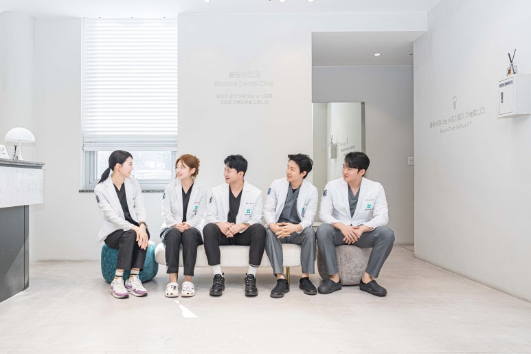 블랑쉬치과 어벤져스 멤버들을 공개합니다. (원장님들 소개) 관련 이미지 20