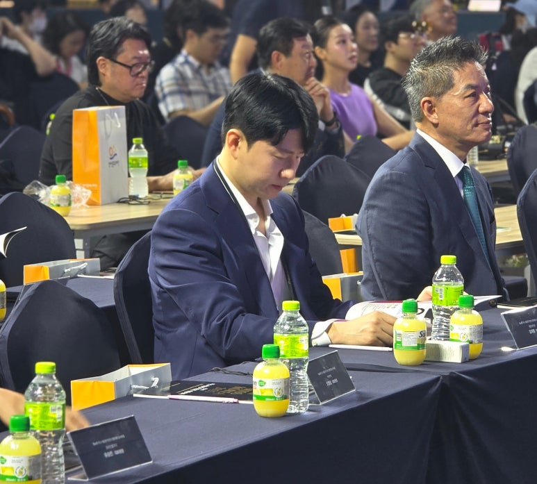 Judging Miss Korea 2025, as Seen Through a Dentist’s Eyes image 2