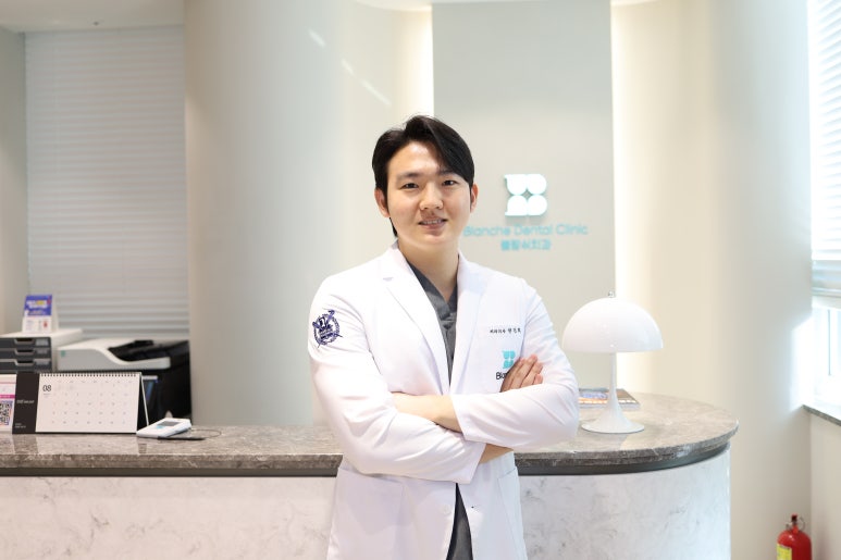 디지털 풀아치 임플란트, 틀니보다 낫다? 관련 이미지 2