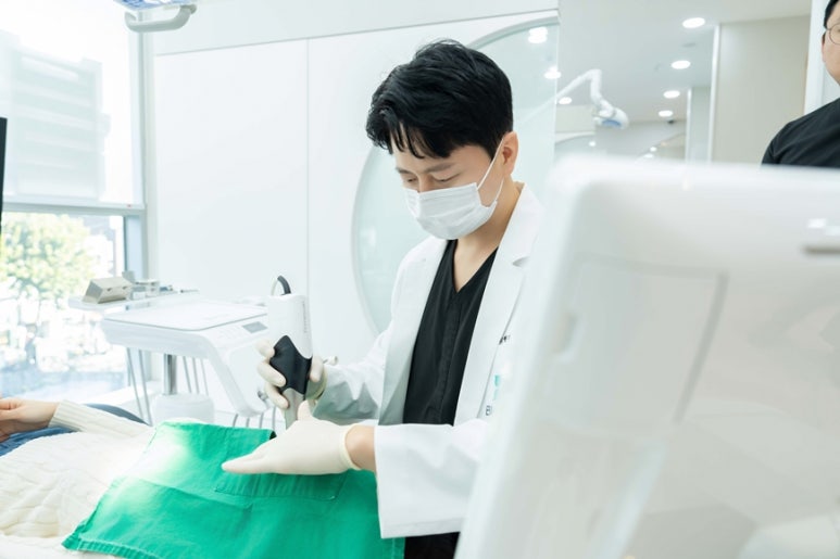 앞니라미네이트 부작용, 어떤 문제들이 생길 수 있을까요? 관련 이미지 3