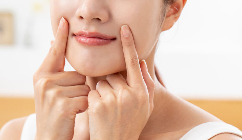 토스역 무삭제 라미네이트 왜소치도 자연스럽게 가능할까? 웃을때마다 신경쓰여 입을 가렸다면 관련 이미지 6