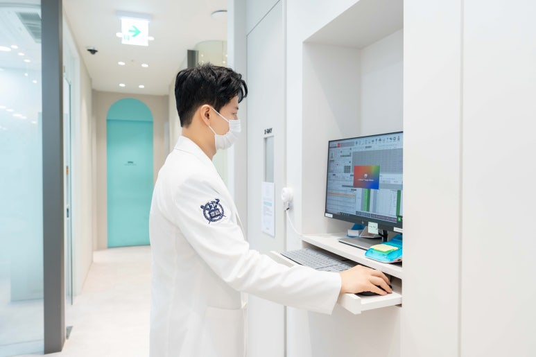 논현치과 임플란트 누적 30,000개 이상 식립한 치과 원장의 임플란트 Q&A 총정리 관련 이미지 11