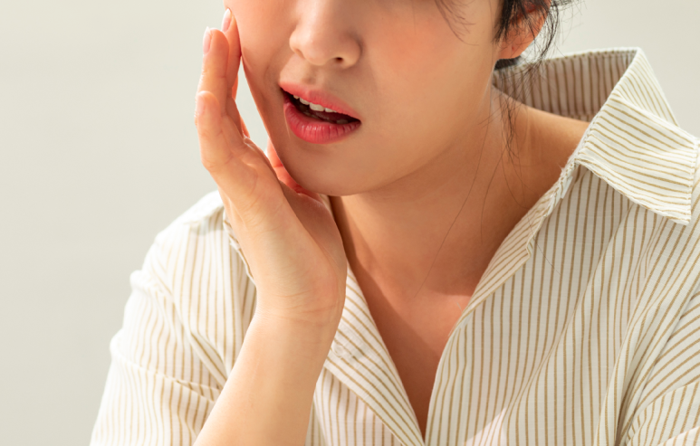 반포동 임플란트 통증 아플까 무서워 계속 미뤄왔다면? 관련 이미지 4