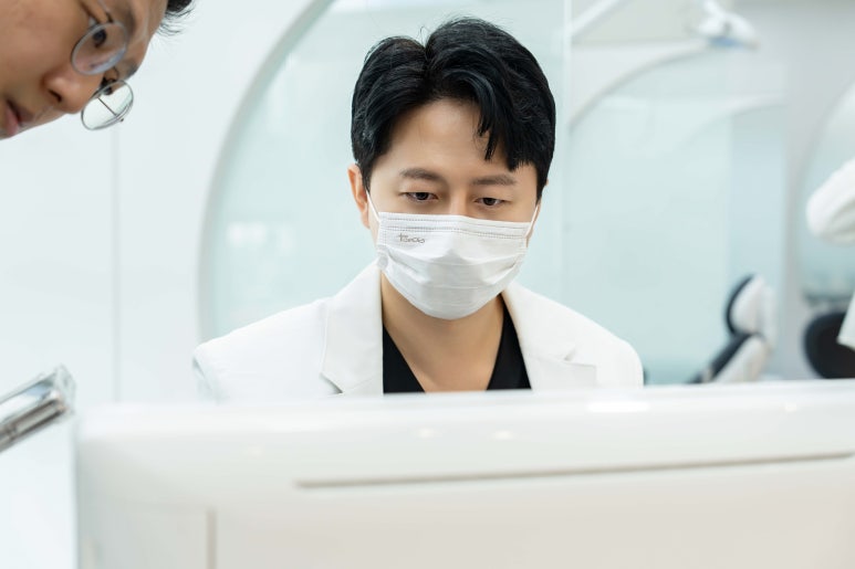 앞니벌어짐치료, 라미네이트 10년차 의사의 조언 관련 이미지 1