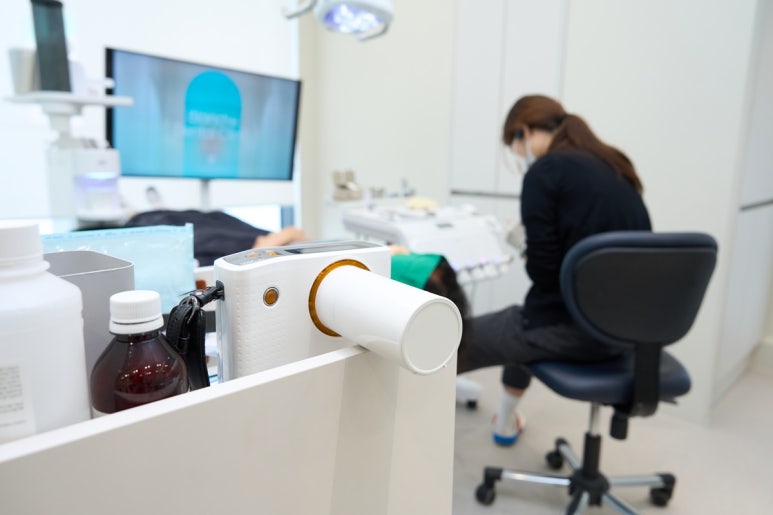 치아미백 시술 효과, 과정만큼 중요한 관리 방법 관련 이미지 2