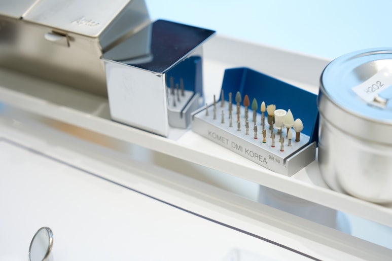 논현역치과, 충치치료 두려워서 미루고 계신다면? 수면마취하세요 관련 이미지 5