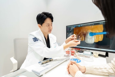 앞니 사이 벌어짐 고민이신가요? 치과의사가 추천하는 자연스러운 해결법 관련 이미지 11