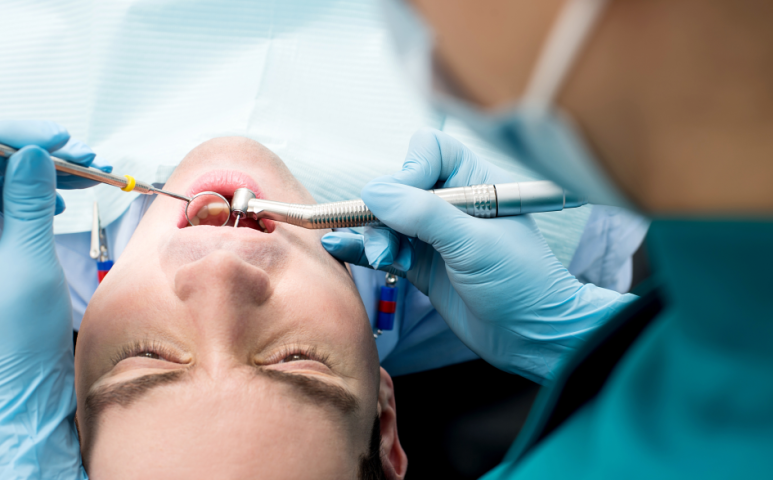 풍치 치료 초기&middot;중기&middot;말기, 단계별 치료비가 10배 차이 나는 이유 관련 이미지 6