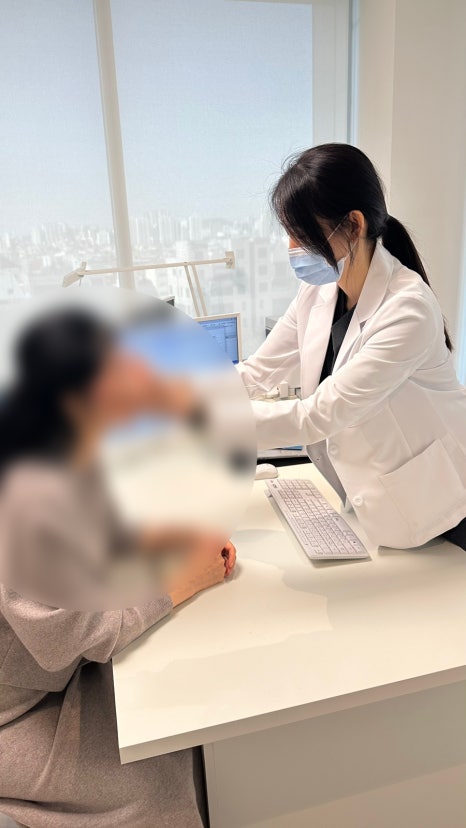 본연의 아름다움이 깨어나는 로바에클리닉 대표, 박서영 원장입니다. 관련 이미지 10