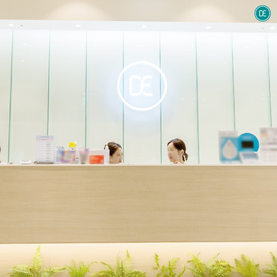 Who Is Recommended for Laser Hair Removal for Mustache and Upper Lip Hair at Omokgyo? image 3