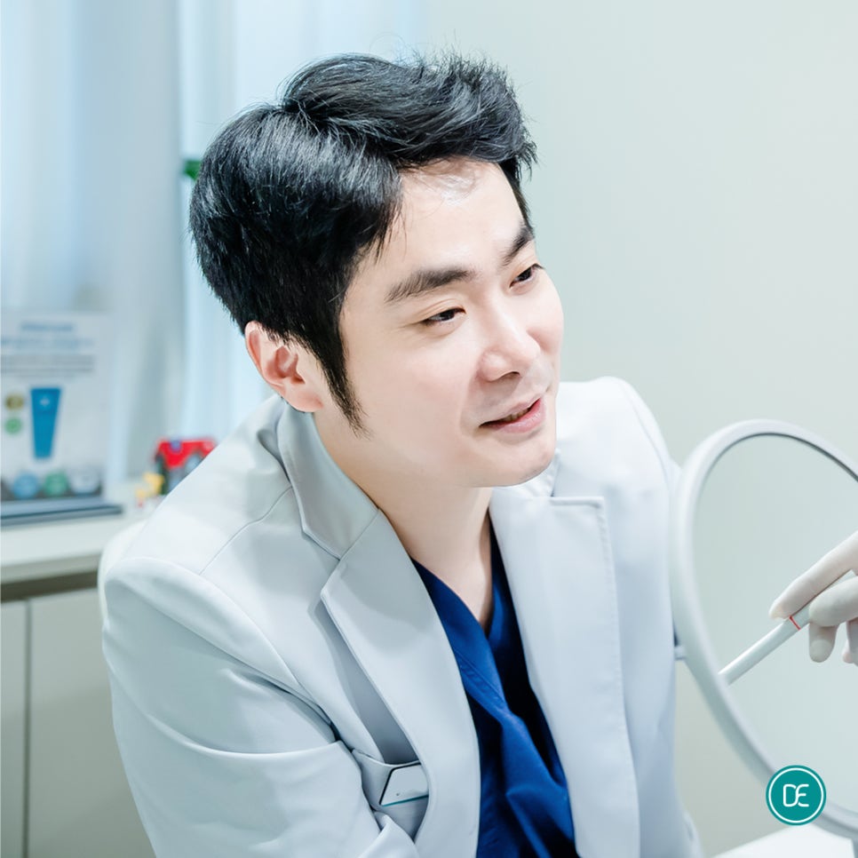 Misa Dermatology: How Does EyeShrink Universe Work? image 1
