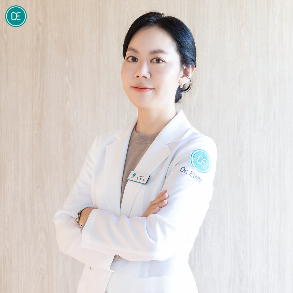 천호동 피부관리 릴리이드M 촉촉한 물광 스킨 관련 이미지 1