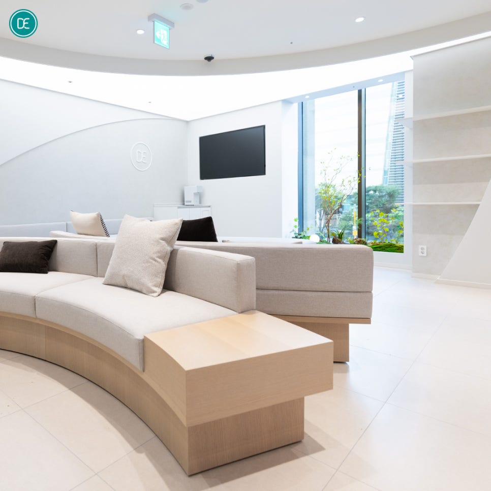 Seongsu Dermatology Ulfit: Want a Firm, Toned Line? image 2
