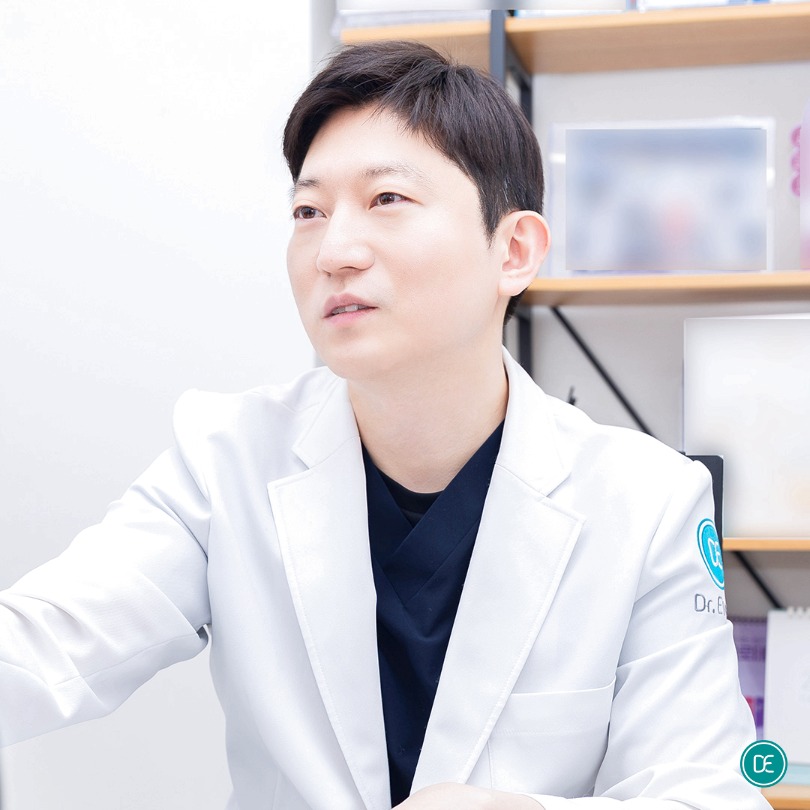 Raising the Bridge of the Nose with Filler for a Low Nose and Bulbous Nose in Nowon Men image 1