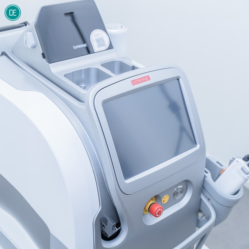How Can Vascular Laser Help Improve Dark Circles, Warts, and Acne Scars in Gwanak-gu? image 2