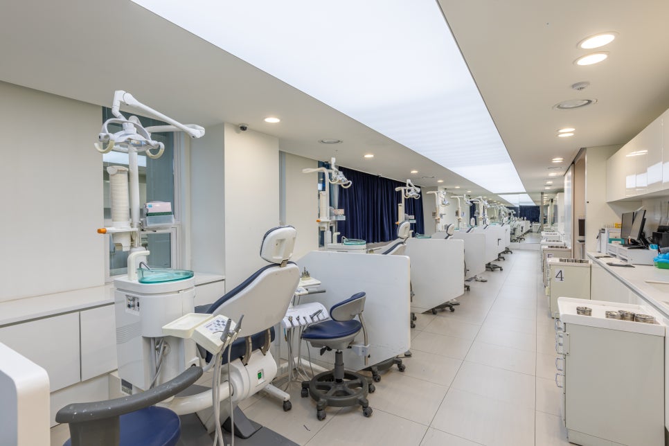 임플란트수술잘하는곳 세밀한 디지털 식립 관련 이미지 26