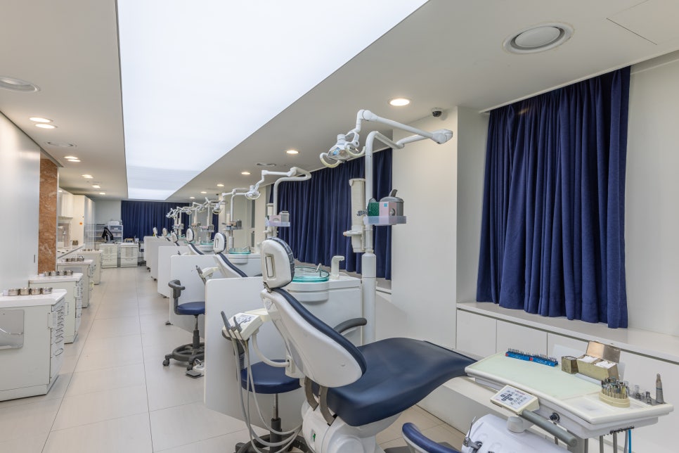 강남역치아미백 첫인상을 바꾸는 화이트닝의 마법 관련 이미지 17