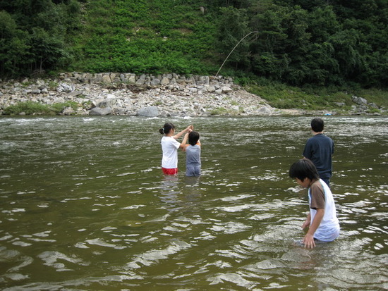August 2008, Clear Water Resort. Naerincheon, swimming, fishing^^ image 7