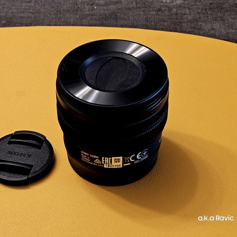 Sony New Kit Lens 2860 Auto Lens Cap Purchase and Installation Review image 5