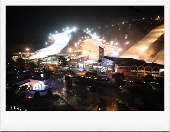Daemyung Hongcheon Vivaldi Ski Resort on Christmas Day 2009 image 5