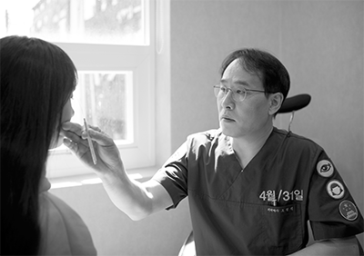 4월31일 성형외과/동안눈성형/들어보일것인가/어려보일것인가 관련 이미지 4
