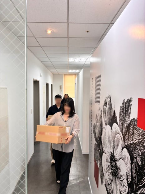 [4/31] April 31 Plastic Surgery / 431 Private Life / Management Support Division Edition image 17