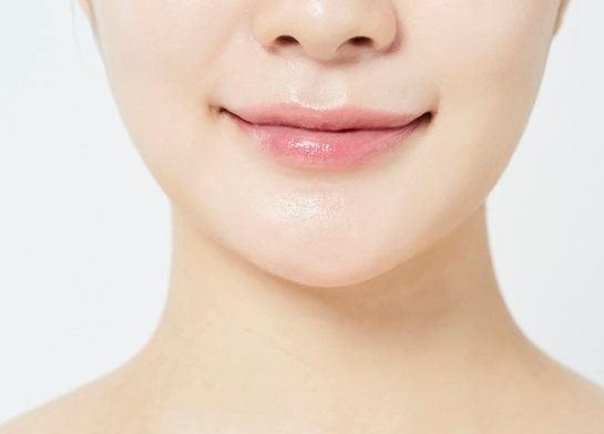V라인 완성하는 가성비 시술(턱보톡스/윤곽주사/턱끝필러) 관련 이미지 2