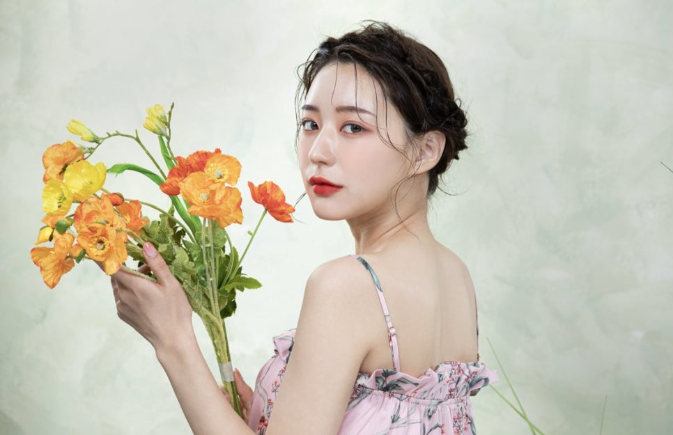 눈썹아래절개로 생기 되찾기 관련 이미지 1