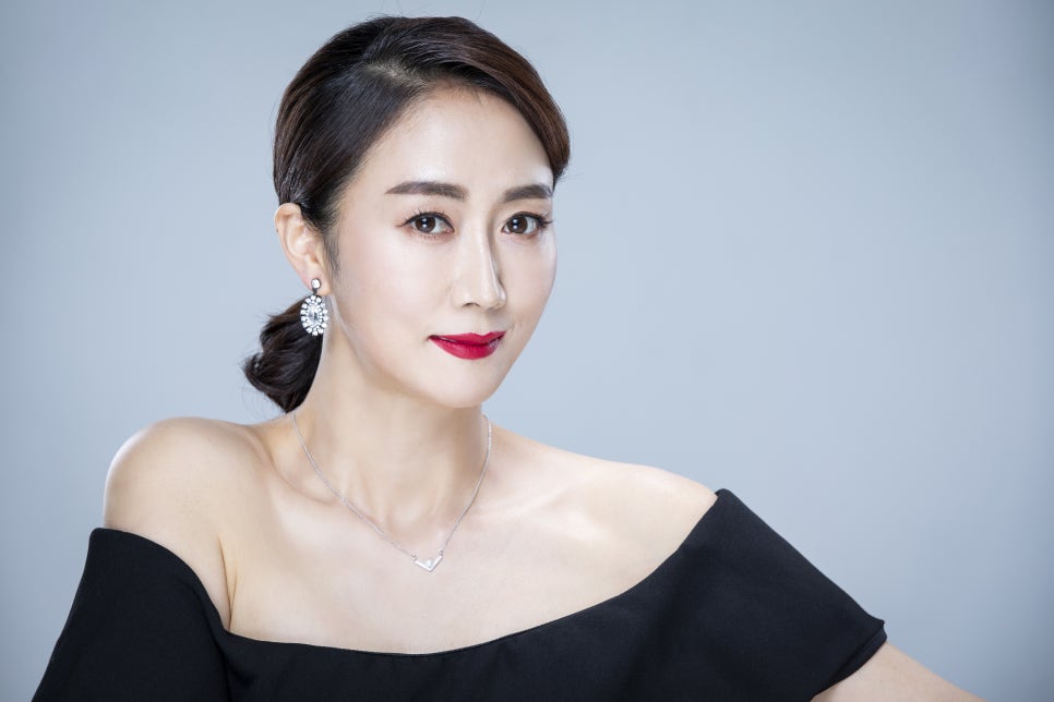 중년눈성형외과 처진 눈 개선하기 관련 이미지 1