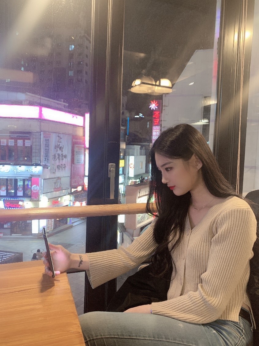 압구정 로데오 눈밑지로 노안 원인 주름 다크서클 개선하기 관련 이미지 3