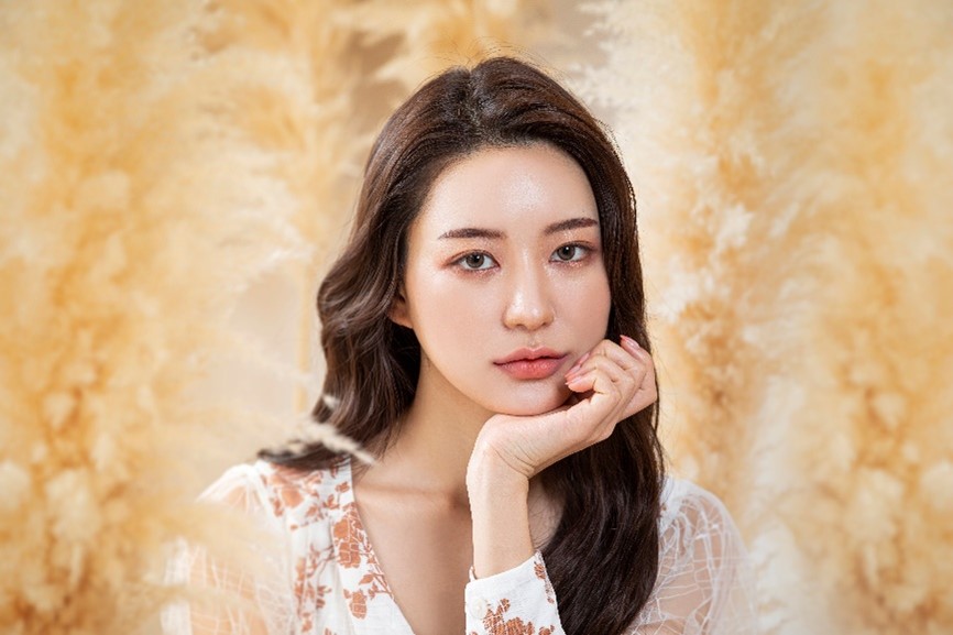Apgujeong Double Eyelid Surgery Information! The Proper Way to Use Double Eyelid Tape image 1