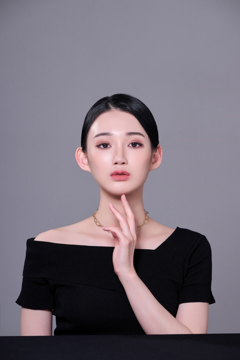 When You're Looking for a Natural Under-Eye Correction image 2