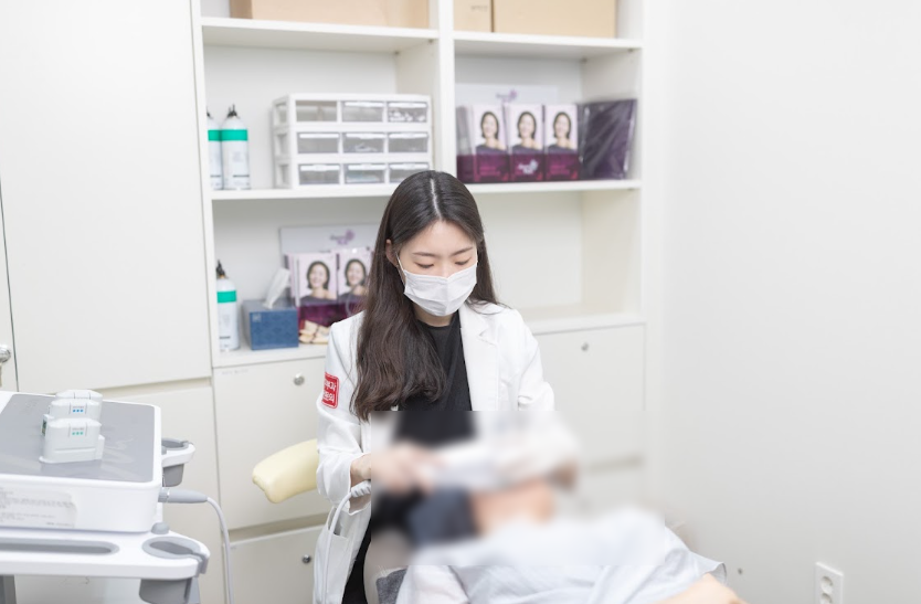 공덕 피부과 울쎄라, 볼패임이 생기는 진짜 이유는 관련 이미지 1