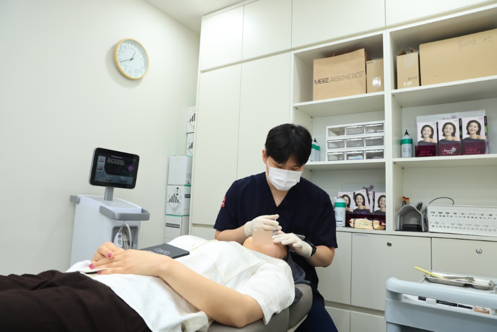 공덕 스킨부스터 리쥬란vs쥬베룩 차이점, 효과 딱 관련 이미지 5