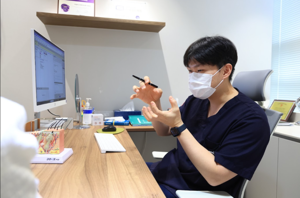공덕피부과 필러 대신 쥬브젠?주름을 ‘채우는 방식’부터 다릅니다 관련 이미지 1