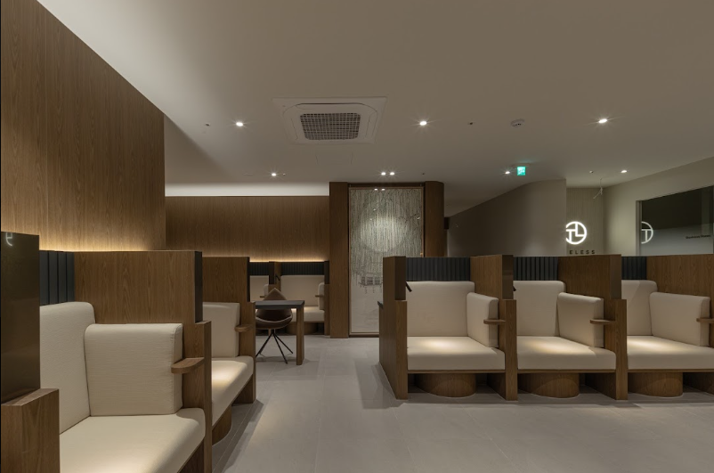 Dermatology Clinic Near Ewha Womans Univ. Station: Before Choosing a Lifting Treatment image 8