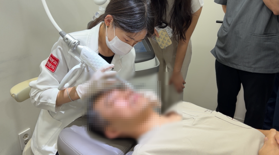 공덕 피부과 팔자주름, 쥬브젠 vs 필러 차이점 알려드릴게요 관련 이미지 4