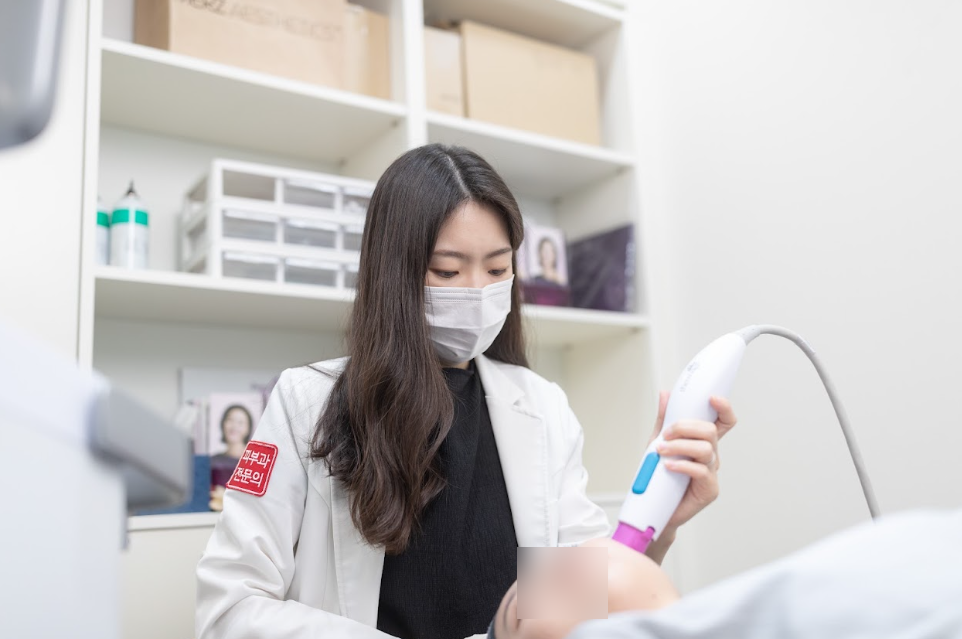Seodaemun-gu Dermatology Clinic: What to Check Before Choosing Ultherapy or Thermage image 1