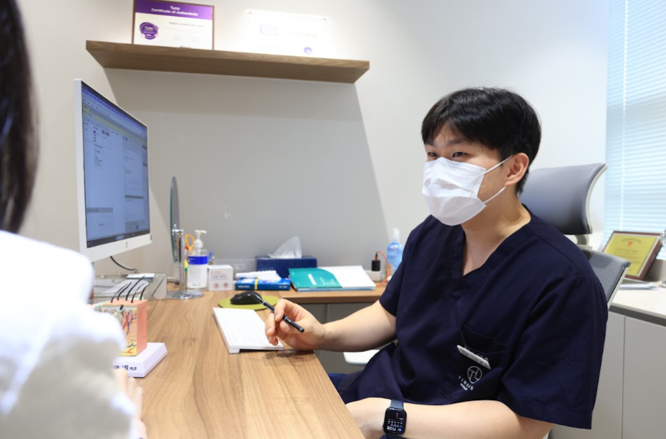 Seodaemun-gu Dermatology Clinic: What to Check Before Choosing Ultherapy or Thermage image 2
